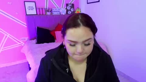 camila online show from April 13, 5:00 am