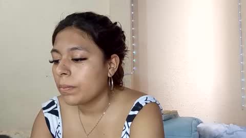 Konny and Laila online show from April 23, 8:54 pm