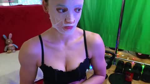 Gal online show from April 19, 7:31 am