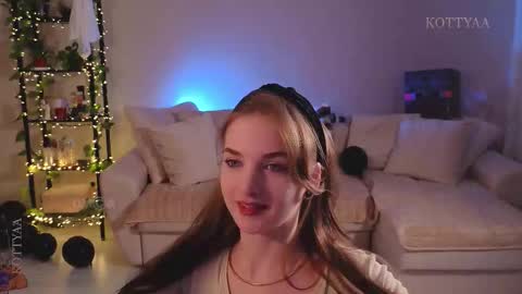 Kottyaa cb FOLLOWING  online show from November 7, 7:49 pm