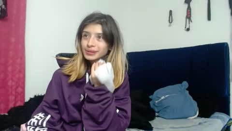 kratos_and_afrodita online show from March 10, 2:38 am