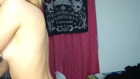 kratos_and_afrodita online show from November 11, 1:52 am