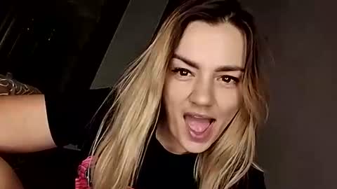 KrissSexi online show from September 11, 6:53 pm