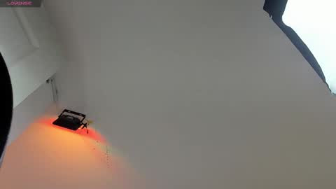 kristal online show from November 2, 2:28 pm