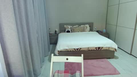 twitter    Annemarye 23 online show from January 14, 6:43 am