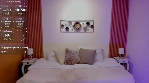 Kristen online show from December 17, 7:53 pm