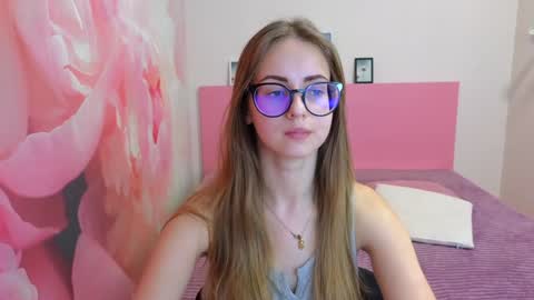 Snapshot of kristina_adel chatting on February 8, 9:03 am Kristina Adel online show from February 8, 9:03 am