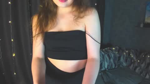 Snapshot of kristinalevis chatting on February 9, 7:09 pm Kristina online show from February 9, 7:09 pm