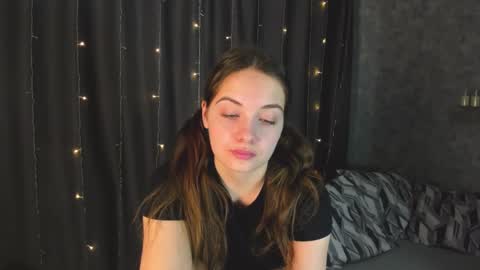 Snapshot of kristinalevis chatting on February 22, 3:25 pm Kristina online show from February 22, 3:25 pm