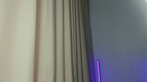 kristinfeiver online show from December 8, 12:13 am