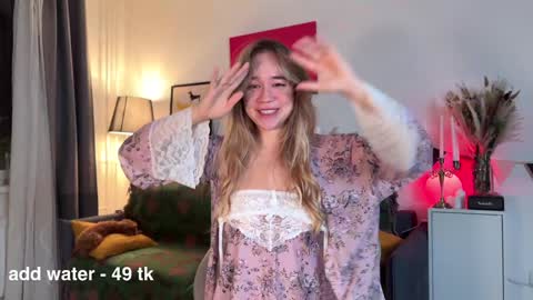 Kristy Nip slip shady  Best model on CB  online show from December 11, 9:23 pm