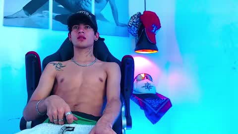 justym online show from January 13, 9:41 am