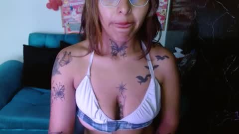 kronikafuckass online show from September 26, 9:01 pm