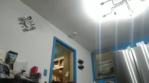 Snapshot of krookedorchid chatting on October 31, 10:15 am krookedorchid online show from October 31, 10:15 am