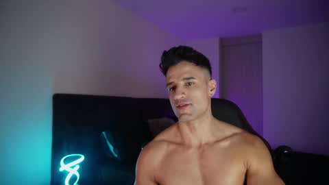 KROPS online show from February 1, 1:57 am