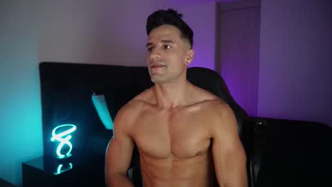 KROPS online show from December 21, 1:01 am