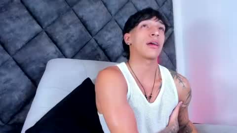 Kroy Wave  Muscle Tattoos Latino online show from August 9, 3:23 am