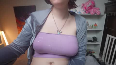 Snapshot of krystalsyxx chatting on February 25, 8:11 pm Krystal Syx online show from February 25, 8:11 pm