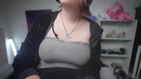 Snapshot of krystalsyxx chatting on March 11, 9:26 pm Krystal Syx online show from March 11, 9:26 pm