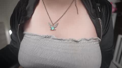 Snapshot of krystalsyxx chatting on October 10, 1:22 am Krystal Syx online show from October 10, 1:22 am