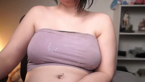 Krystal Syx online show from February 23, 8:00 pm