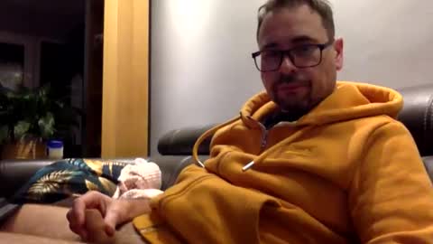 krzysztof1977 online show from January 16, 11:03 pm