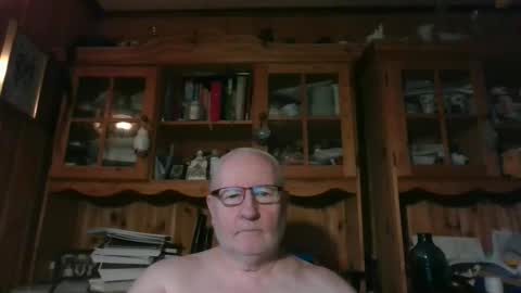 Snapshot of kukken18 chatting on October 23, 7:54 am Kukken18 online show from October 23, 7:54 am