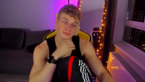 kurt_hanssen online show from October 21, 8:56 pm