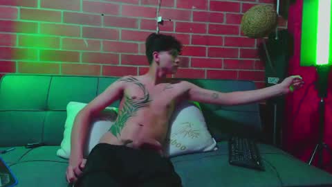 JASON online show from April 22, 10:39 pm