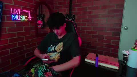 JASON online show from May 7, 4:24 pm