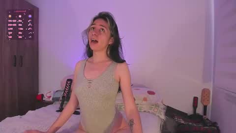 Aria Kess  online show from November 18, 9:18 pm