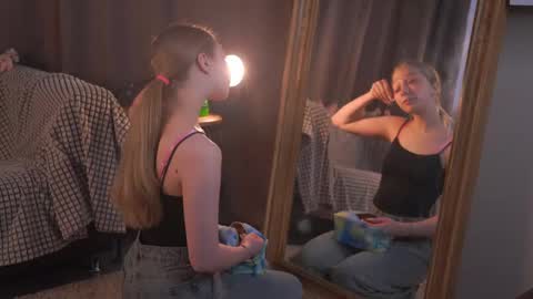 Lei online show from April 17, 8:17 am