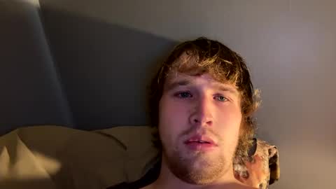 kylelovepussy69 online show from February 25, 9:04 pm