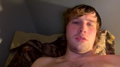 kylelovepussy69 online show from February 21, 9:54 pm
