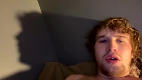 kylelovepussy69 online show from March 5, 10:11 am