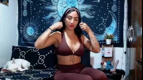 kylie online show from September 29, 11:37 pm