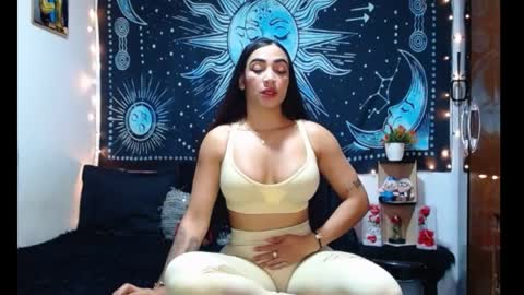 kylie online show from March 31, 9:04 pm