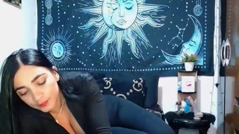 kylie online show from September 30, 11:48 pm