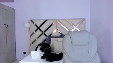 Kylie Reyes  online show from March 17, 7:41 pm