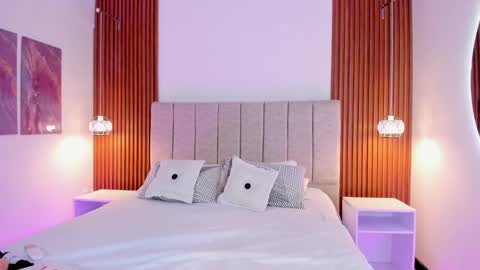 kloe sofia online show from February 19, 12:26 pm