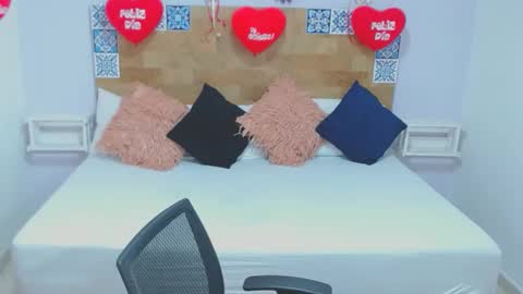 Snapshot of kyliebenson chatting on February 19, 2:22 pm Melissa online show from February 19, 2:22 pm