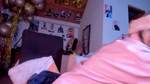   online show from February 2, 3:21 am