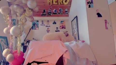   online show from February 5, 3:20 pm