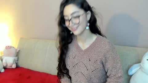 Kym Giraldo online show from December 17, 10:55 am