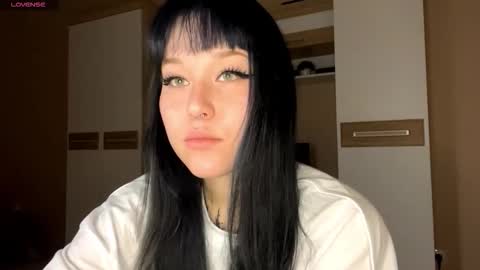 Eva online show from October 27, 7:30 am