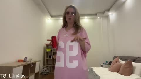 lina online show from May 7, 5:52 pm