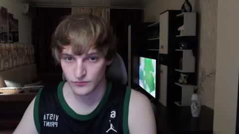 l1onkennedy online show from November 9, 9:17 pm