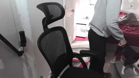 l1v1nth3dr3am online show from October 24, 2:56 am