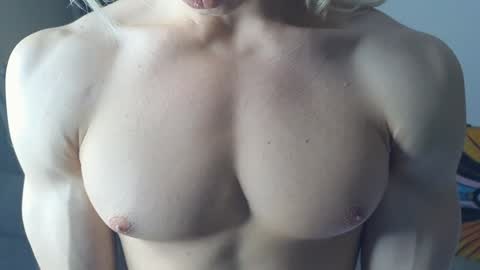Snapshot of l_adonis_l chatting on December 31, 3:34 am Adonis online show from December 31, 3:34 am