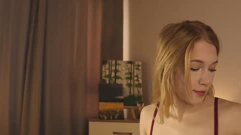 Alice online show from March 8, 3:43 am